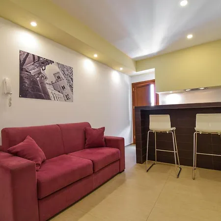 洛萨德温蒂公寓 *