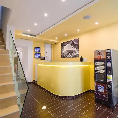 洛萨德温蒂公寓 *