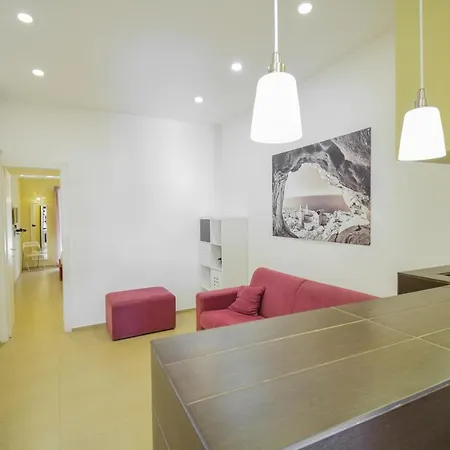 洛萨德温蒂公寓 *