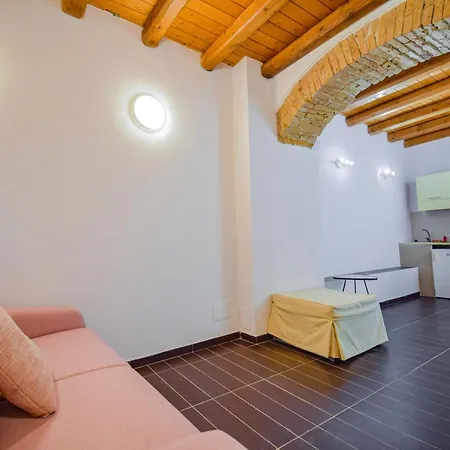 洛萨德温蒂公寓